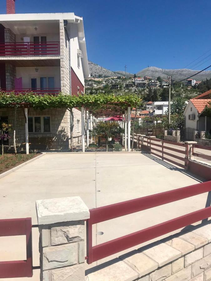 Apartmani Rada Trebinje Exterior foto