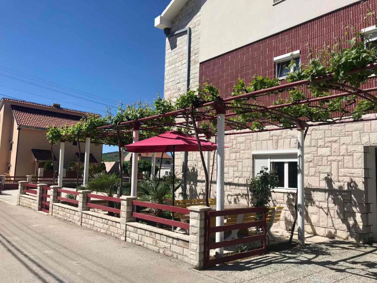 Apartmani Rada Trebinje Exterior foto